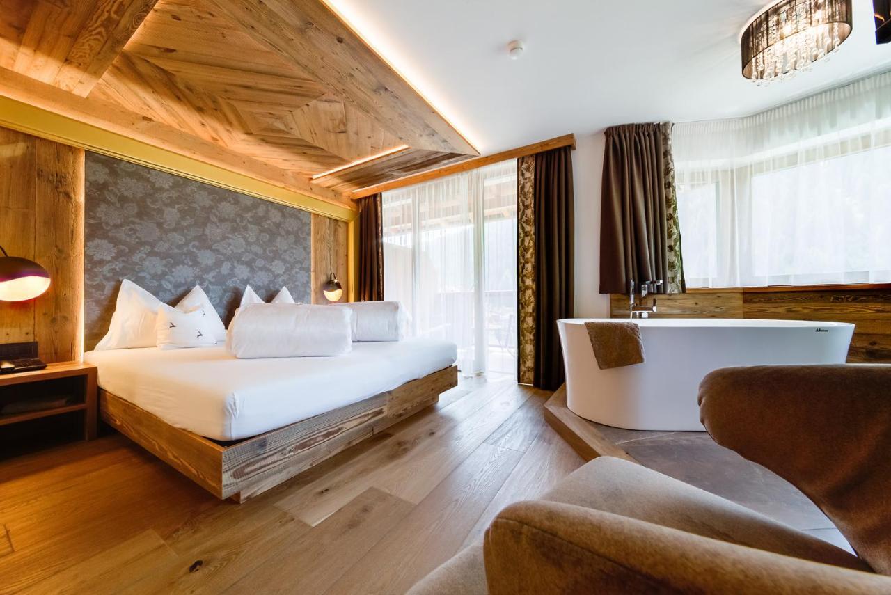 Hotel Muliac Селва ди Вал Гардена Екстериор снимка