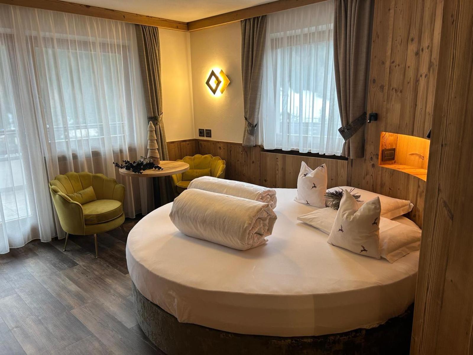 Hotel Muliac Селва ди Вал Гардена Екстериор снимка