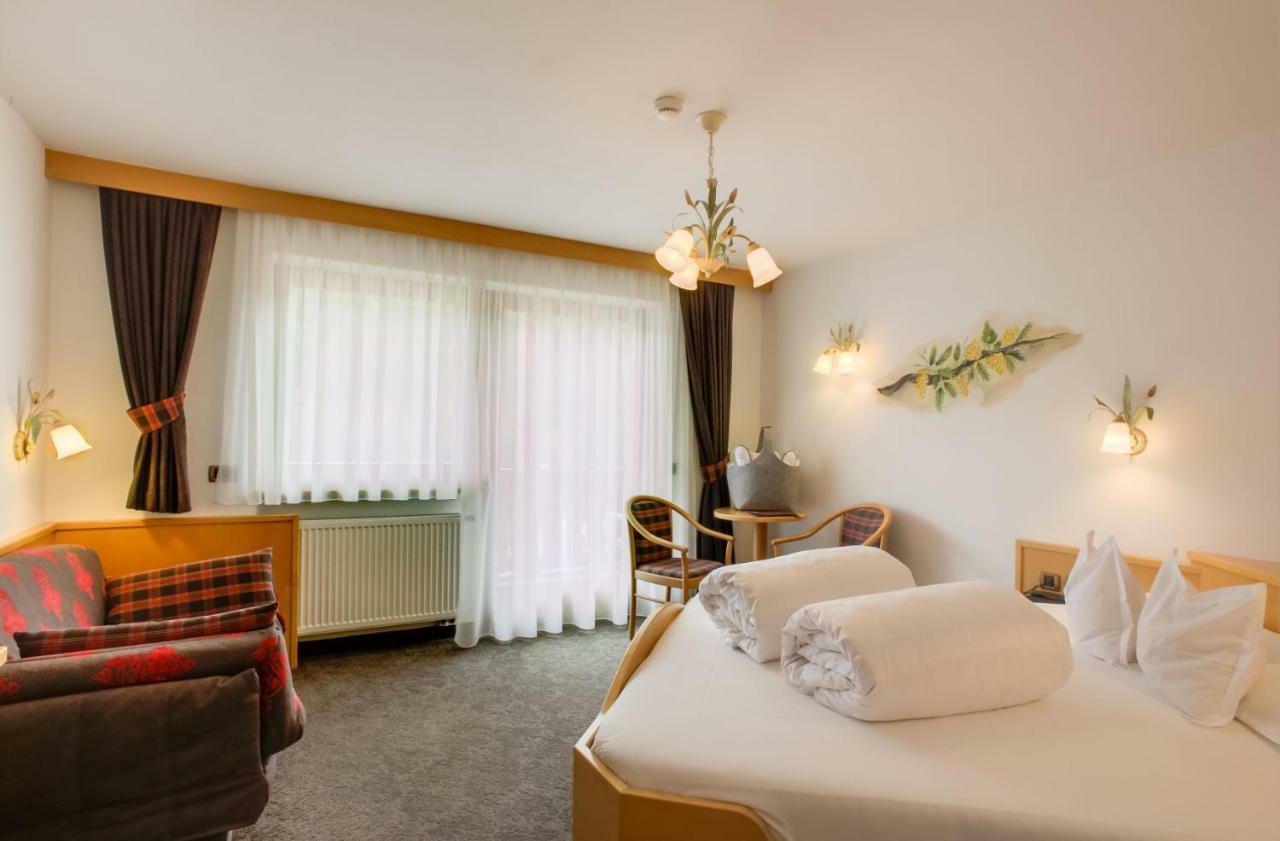 Hotel Muliac Селва ди Вал Гардена Екстериор снимка